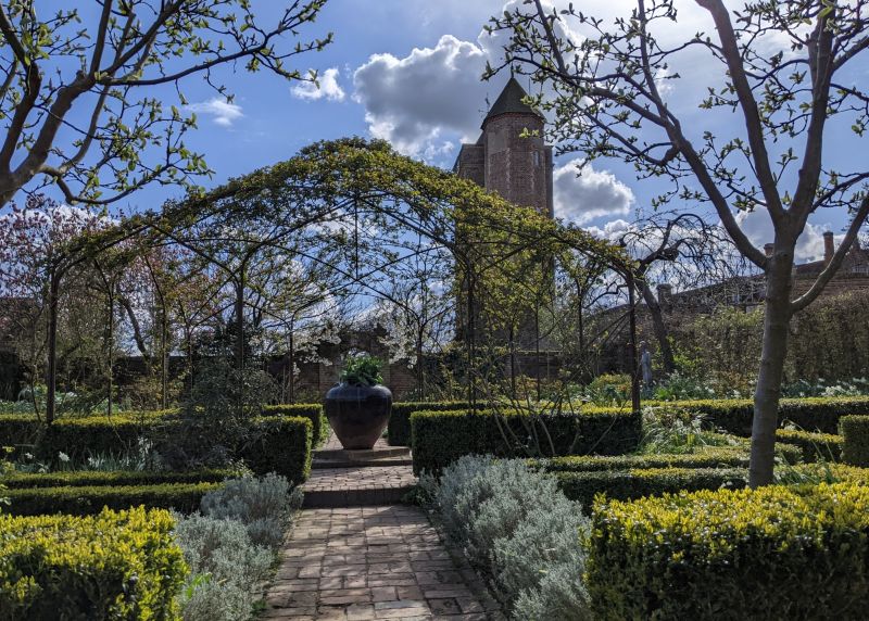 Sissinghurst, white garden, april 22, photo credit marie shallcross